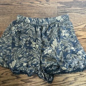 Free People elastic waist boho shorts xs dressy